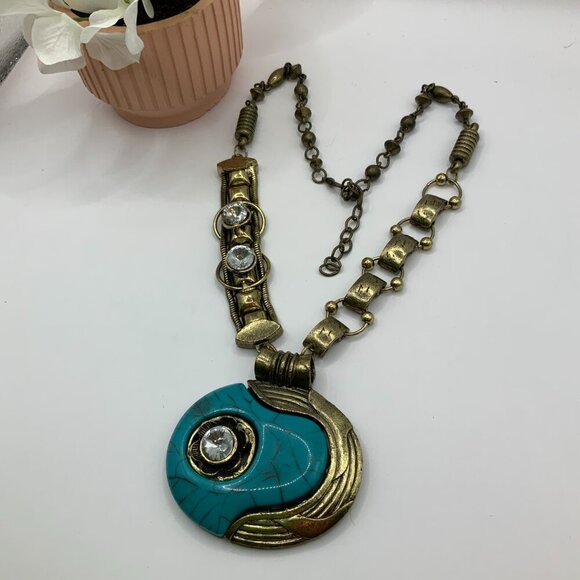 Retro Artisan Style Oversized Faux Turquoise Pendant Mixed Metals Boho Necklace - Picture 8 of 9